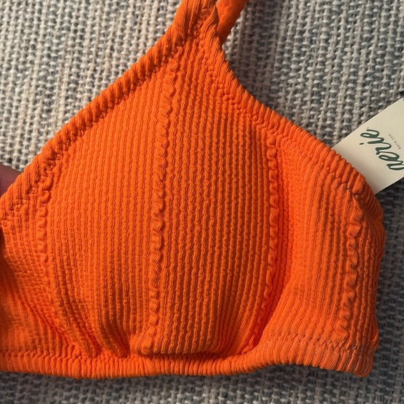 Brand New Scoop Bikini Top Aerie - Picture 2 of 4